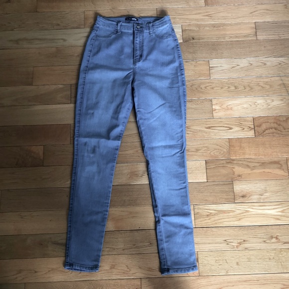 Classic High Waist Skinny Jeans - Light Blue Wash - Picture 2 of 4